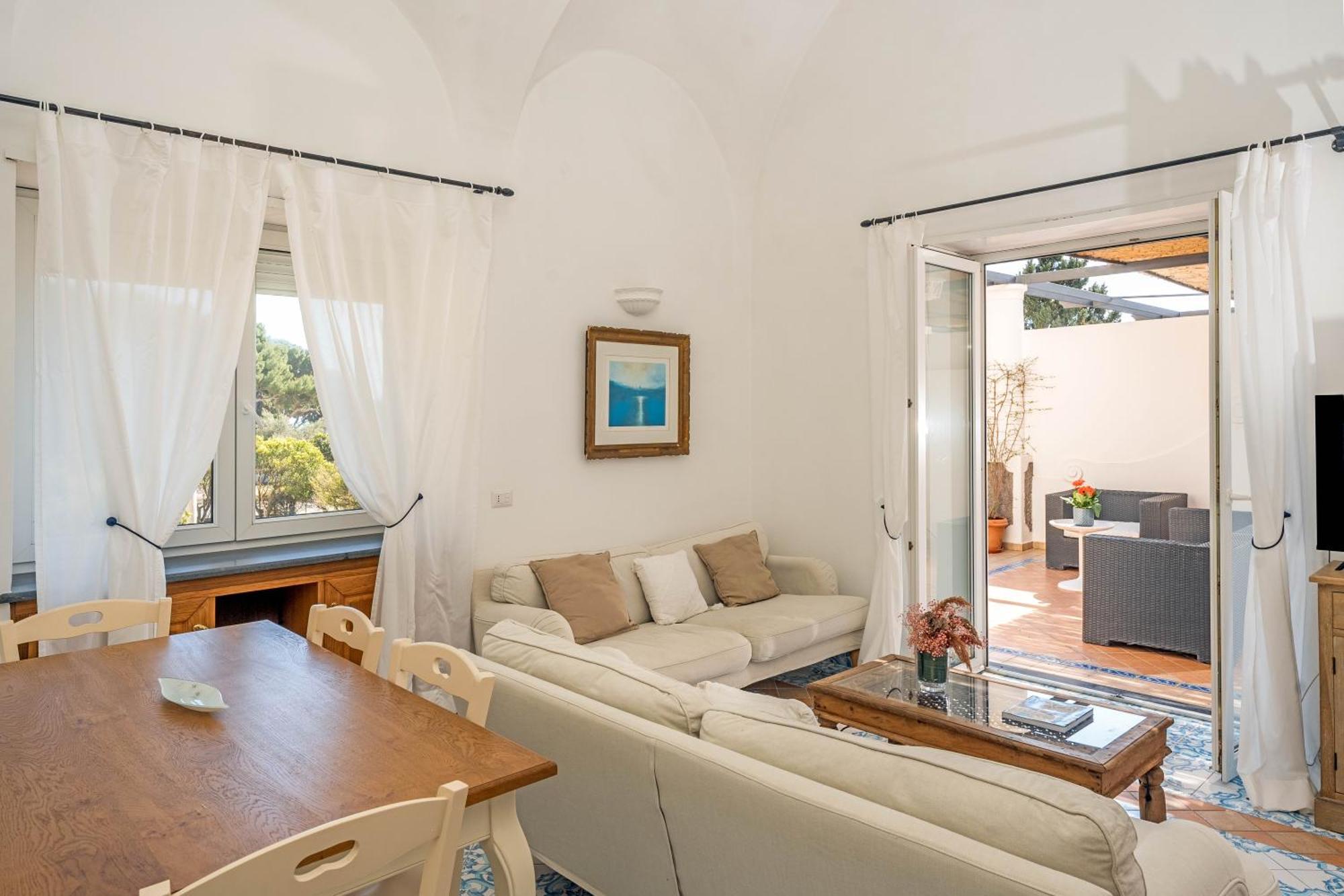 Oliveto Capri Apartments エクステリア 写真