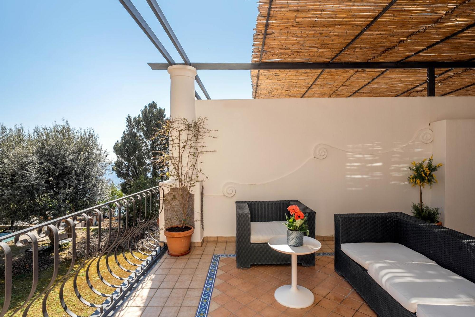 Oliveto Capri Apartments エクステリア 写真